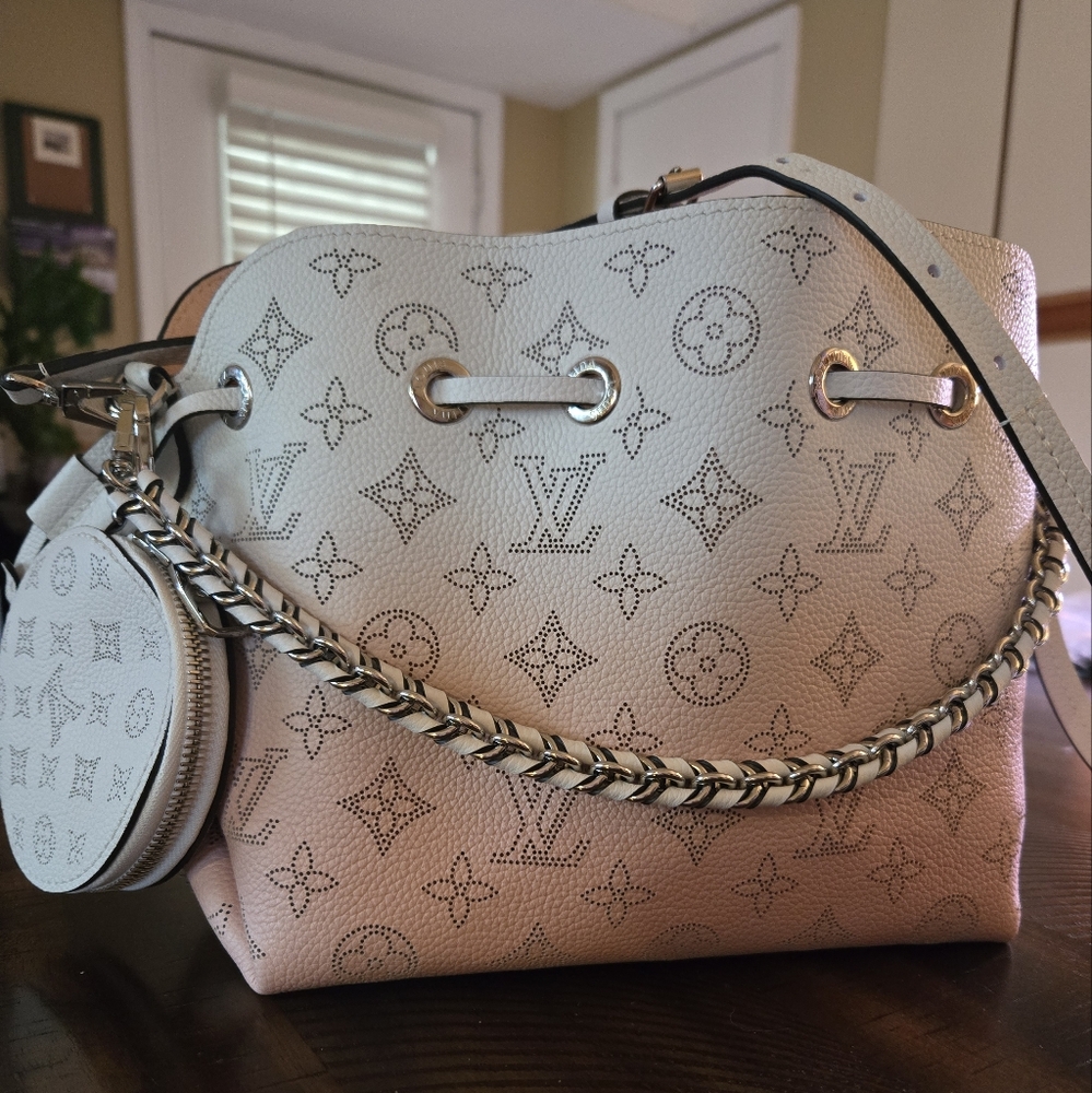 Louis Vuitton Deg Rose Bella Mahina Set